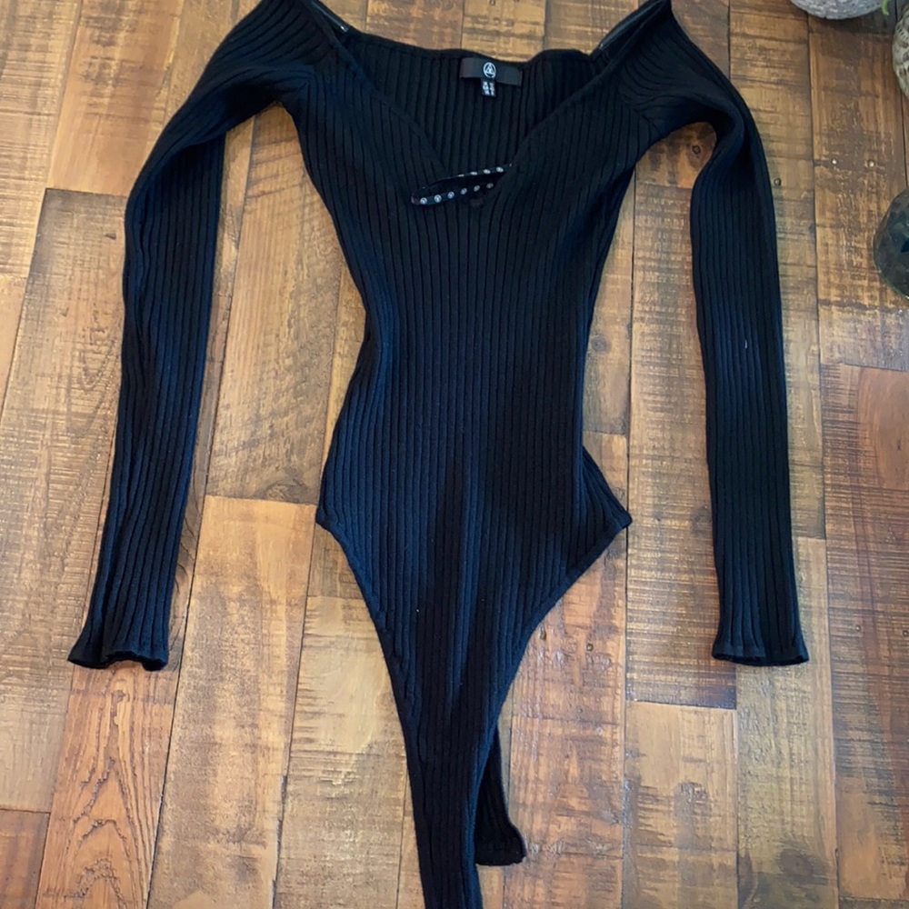Off shoulder black bodysuit size 8 women